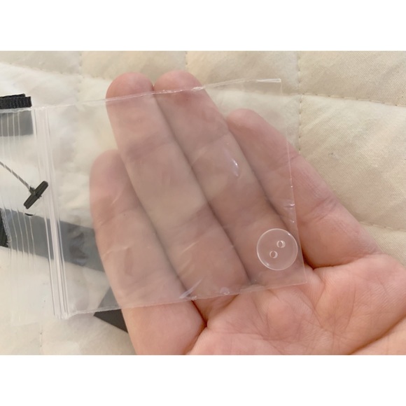 Flower spring off the shoulder dress 🌸 - Picture 6 of 8